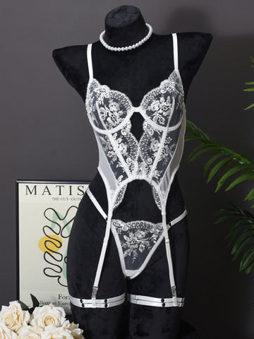 Embroidered sexy lingerie with fishbone corset three-piece set